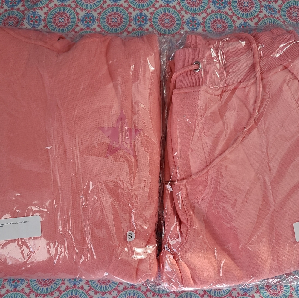 Jeffree Star hoodie & joggers